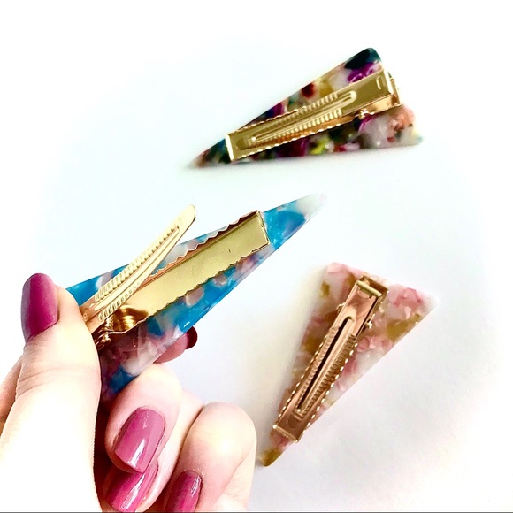 🔴5/$15⚠️𝗖𝗟𝗘𝗔𝗥𝗔𝗡𝗖𝗘⚠️Blue Hair Clip NEW - Picture 9 of 13